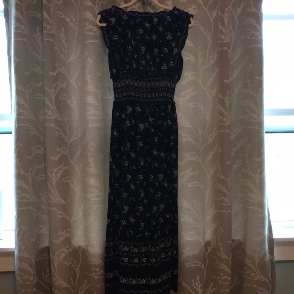 Dress - Picture 4 of 5